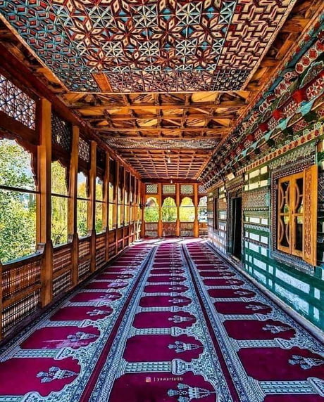 chaqchan-mosque-khaplu-interior-one
