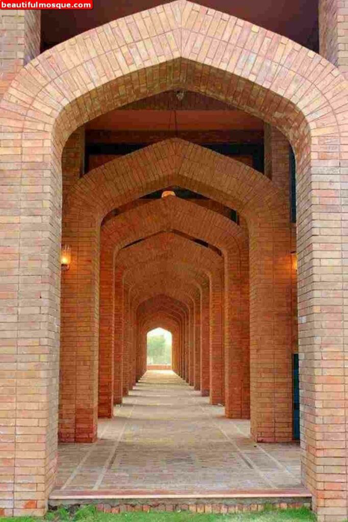 grand-mosque-jamia-detail-682×10242